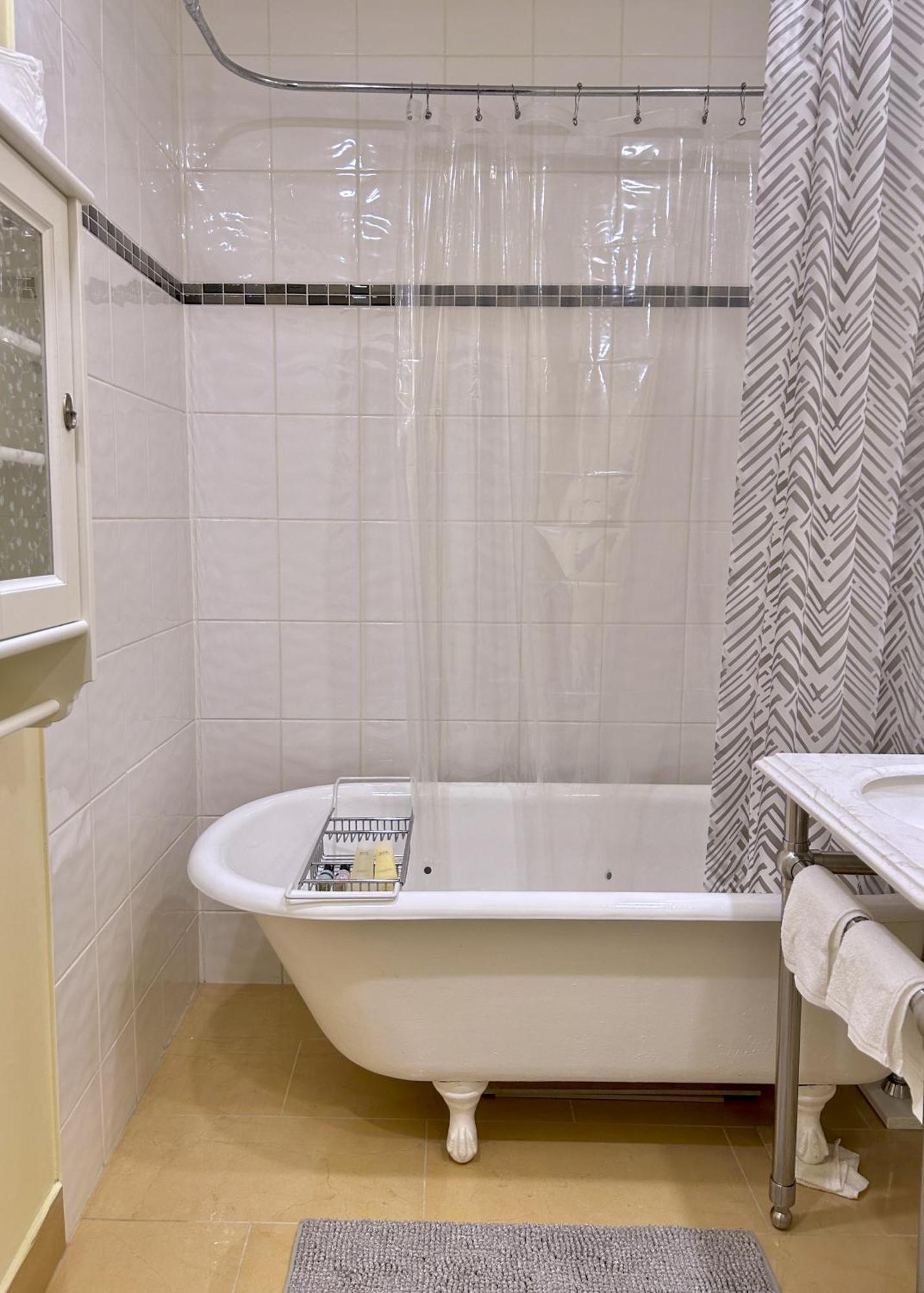 Airport-Yvr Guesthouse Ричмонд Екстер'єр фото